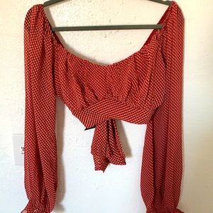 Long sleeve crop top